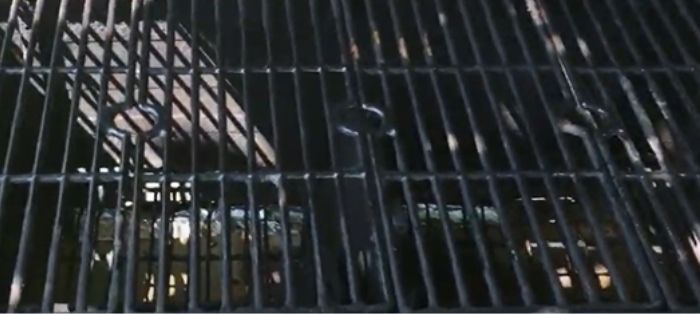 How to convert an old gas grill to charcoal smoker